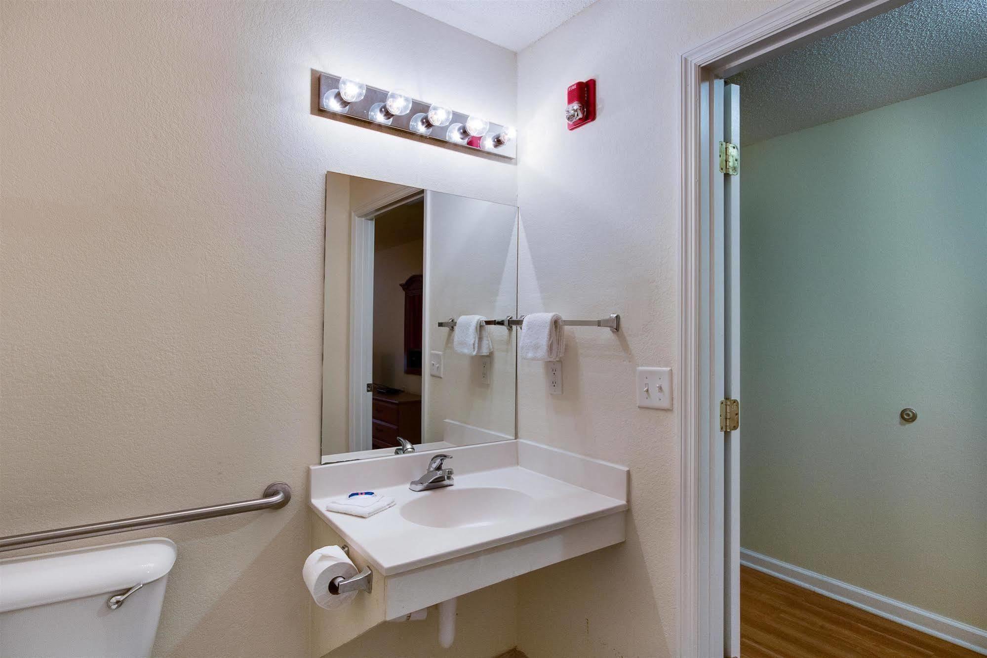 Motel 6-Hinesville, Ga Kültér fotó